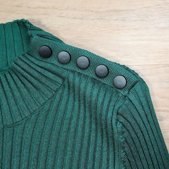 🔸️Green Ribbed Mock Neck Buttoned Shoulder Slim Fit Sweater Medium - Picture 5 of 8